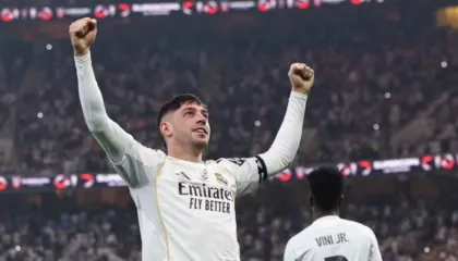 Gola, tension dhe spektakël. Real Madrid “hakmerret” ndaj Atletico-s, “El Clasico” në finale (video)
