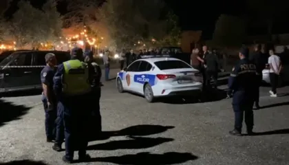 Grabiti taksinë dhe dy karburante, identifikohet autori me dy mbiemra