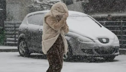Greqia përballet me mot të keq, erëra të forta dhe stuhi shiu priten në ditët në vijim