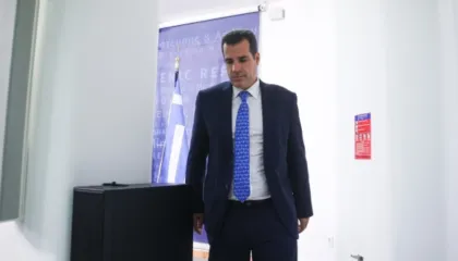 Greqia propozon rregulla të reja për emigracionin, Plevris: I jepet fund bllokimeve për punëtorët dhe bizneset