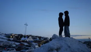 Groenlanda kundërshton marrjen nën kontroll nga SHBA, NATO diskuton sigurinë në Arktik