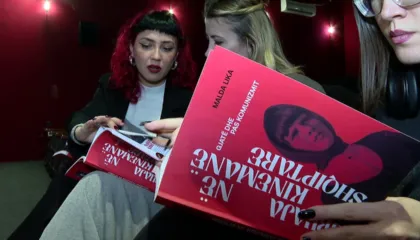 Gruaja në kinemanë e komunizmit, ja si e ndërtoi regjimi portretin e gruas duke përdorur propagandën në ekran