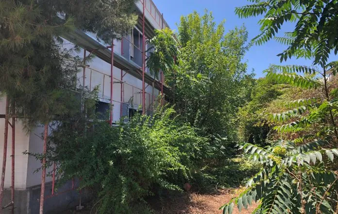 Hapësira e braktisur buzë Parkut të Artit në Kinostudio do të kthehet në kinema verore