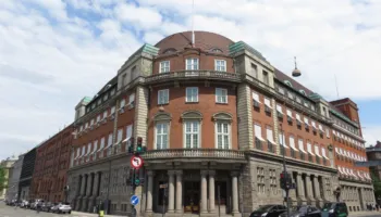 “Hapni zjarr ndaj kujtdo, përfshi edhe amerikanët”/ Ministria daneze e Mbrojtjes urdhëron ushtarët në Groenlandë: Mos prisni leje