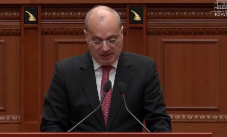 Hasani: Shqipëria vazhdimisht ka zgjedhur të qëndrojë në anën e paqes, ftesa e Trump nuk është simbolike