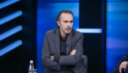 “Hero dje, tradhtar sot”, Mërtiri denoncon kontradiktat e Berishës ndaj Salianjit: Si skeç i Koço Devoles, rrezikojnë..