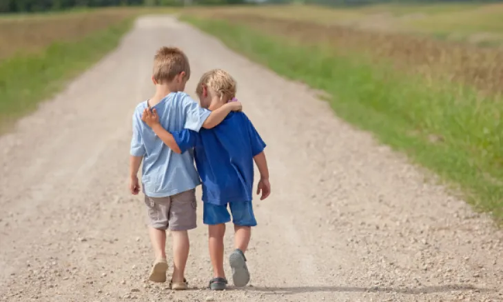 Historia e padëgjuar e jetës me sindromën Prader–Uilli, sipas motrave dhe vëllezërve që e përjetojnë