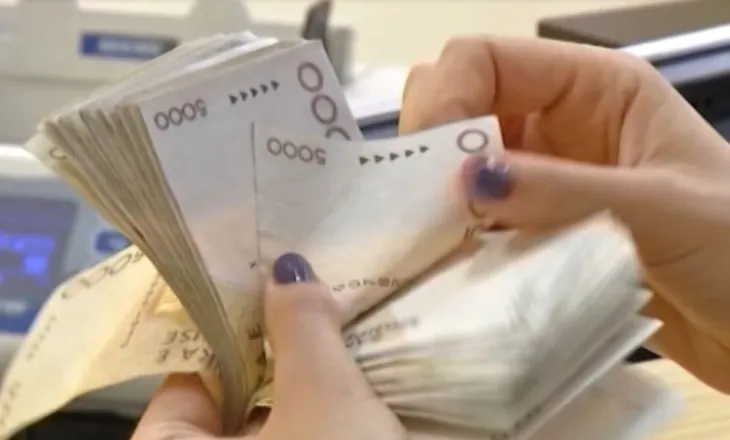 Hyn në fuqi paga minimale/ 50 mijë lekë duke filluar nga 1 janari, përfitojnë mbi 307 mijë individë