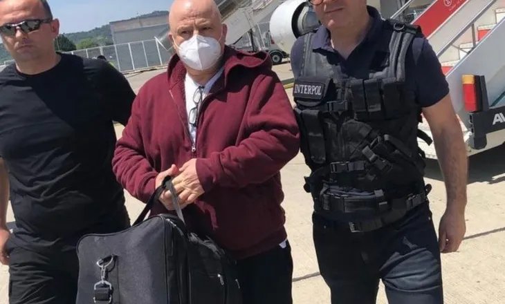 I akuzuar për vrasjen e 2 personave në 97-ën, gjykata vendos 23 vite burg për ish-policin, Tomor Çela