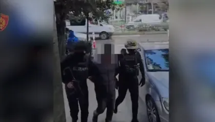 I dënuar në Itali për trafik droge, arrestohet 38-vjeçari shqiptar, pritet ekstradimi (EMRI-VIDEO)