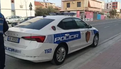 I dënuar në Maqedoninë e Veriut me burgim të përjetshëm për 3 vrasje, arrestohet në Tiranë 52-vjeçari