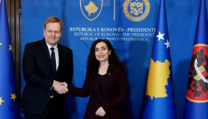 I dërguari i BE viziton Prishtinën, Sorensen takohet me Kurtin dhe Osmanin, pas Kosovës shkon në Serbi