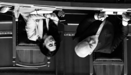 “I jepet kohë të pandehurës të prishë provat”/ Reagon Grupi Parlamentar i PD:Zvarritja, mekanizëm mbrojtës për Ballukun