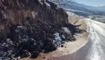 I kushtoi buxhetit të shtetit 10 mln euro/ Shembje masivi dherash në aksin Herebel-Peshkopi, rrezikohet plotësisht…