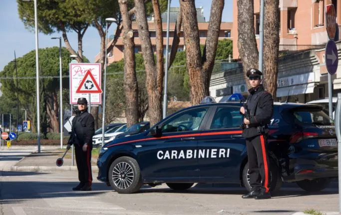 I përfshirë në rrjetin e kokainës/ 23-vjeçari shqiptar kapet duke e shpërndarë, ja çfarë iu gjet pas kontrollit