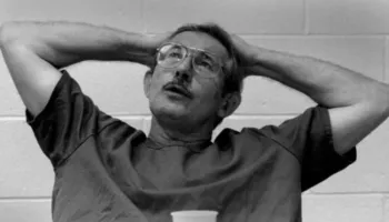 I shiti KGB-së emrat e agjentëve të CIA-s, vdes në burg ish-spiuni amerikan që mori 2.5 milionë dollarë nga rusët