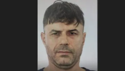 I shpëtoi dy atentateve me armë në Tiranë dhe Gjirokastër, e shkuara e errët e Jani Aliajt! U vra sot në burgun e Koridhalos