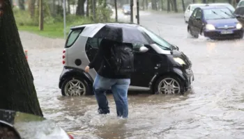 IGJEO lëshon paralajmërimin për qytetarët: Rrezikohen përmbytjet! Ja në cilat qarqe