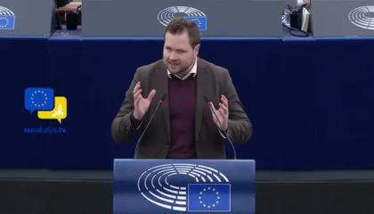 “Ik p**dhu”/ Eurodeputeti danez shan Trump, deklarata e tij bëhet virale