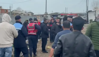 IKMT nis shembjen e shtëpive! Banorët e Urës së Dajlanit bëjnë rezistencë: Ku do i lej kalamajtë, jemi në rrugë