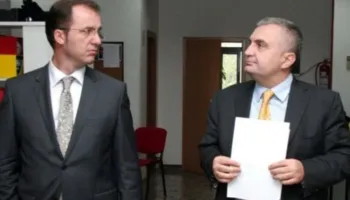 Ilir Meta tregon bisedën me Dritan Priftin para 21 Janarit: I thashë të kalonte te Ministria e Jashtme, pranoi, pastaj më tha “kam përgjimet”. Negociatat në emër të Ramës