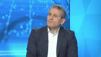 “Imazhe të papranueshme dhe duhet të dalin përgjegjësitë”/ Protesta, analisti: Regjimi nuk është tronditur