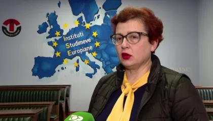 Integrimi europian, akademikja Migena Leskoviku: Ligjet ecin shpejt, por zbatimi mbetet sfidë