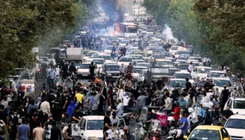 Irani në ‘blackout’, dhjetëra të vrarë dhe mijëra të arrestuar