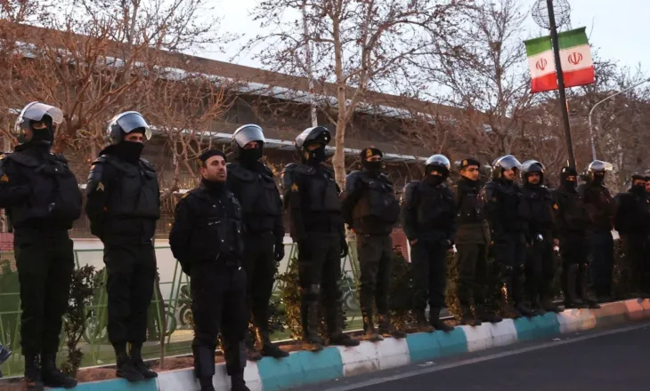 Irani u zotua se do ndalojë vrasjet e protestuesve anti-qeveritarë, Trump tërheq kërcënimet për sulm ndaj Teheranit