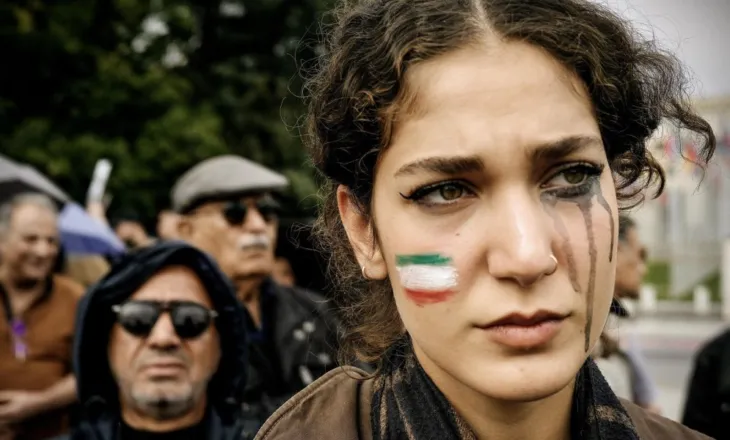 Irani vajton vdekjet e protestuesve, regjimi fajëson Amerikën dhe Izraelin