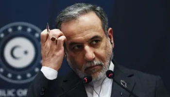 Irani vendos vija të kuqe për raketat! Shpreh gatishmëri për bisedime bërthamore me SHBA-në