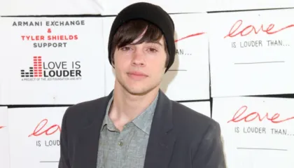 Ish-aktori i “High School Musical” bie në pranga, arrestohet për pornografi me fëmijë