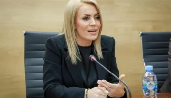 Ish-deputetja e PS, Blerina Gjylameti merr zyrtarisht detyrën si drejtoreshë e AKU-së