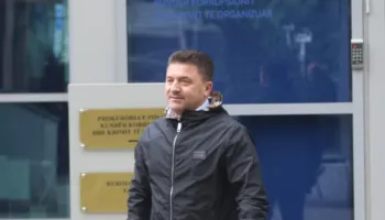 Ish-kryebashkiaku i Kavajës, Elvis Roshi paraqitet në SPAK