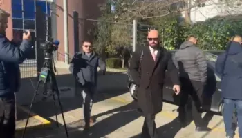 Ish-kryebashkiaku i Kavajës paraqitet në SPAK/ Ja çfarë i komunikohet Elvis Roshit