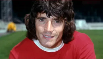 Ish-legjenda e Liverpulit dhe Anglisë diagnostikohet me kancer/ Familja ndan lajmin tronditës: Kohë e vështirë