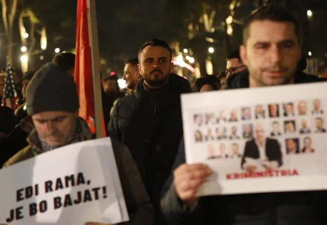 Iu bashkua protestës së Lapajt, reagon deputeti demokrat: Do jem në çdo protestë kundër Ramës dhe çetës së tij të hajdutëve