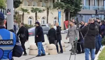 Ivanka Trump në ditën e dytë në Vlorë, shkon sërish në Manastirin e Zvërnecit