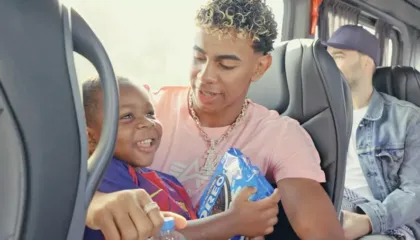 “Jam i dashuruar me jetën”; Yamal zbulon sekretet e pushimeve në Dubai