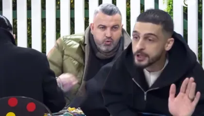 “Je i pashpirt!”/ DJ Gimbo shpërthen ndaj Rogertit pas pyetjes për vdekjen e vëllait të Gjestit