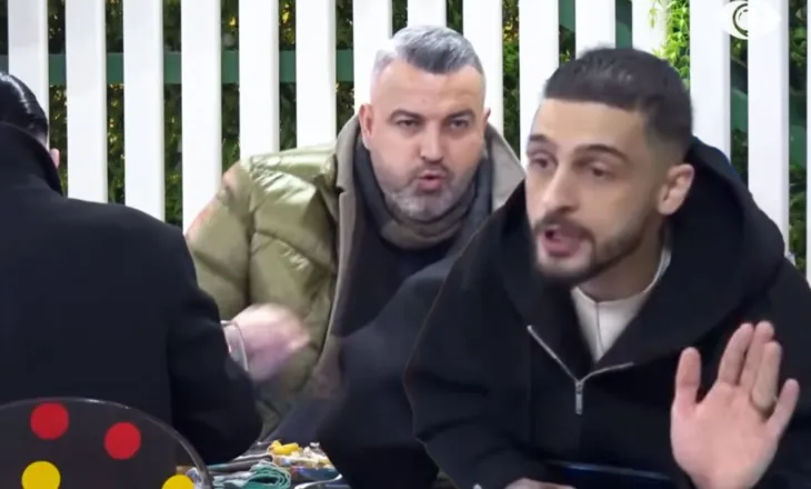 “Je i pashpirt!”/ DJ Gimbo shpërthen ndaj Rogertit pas pyetjes për vdekjen e vëllait të Gjestit