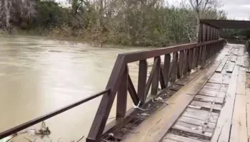 Jepet urdhëri/ Evakuohen rreth 500 persona në Sukth dhe Katund të Ri. Lumi i Erzenit del nga shtrati