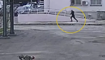 ‘Jepini qetësues dhe mbajeni aty/ Ndoci shkoi 4 herë në WC, foli me ndihmësit nga dritarja