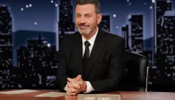 Jimmy Kimmel fiton Critics Choice Award dhe flet për vitin më të vështirë të emisionit të tij