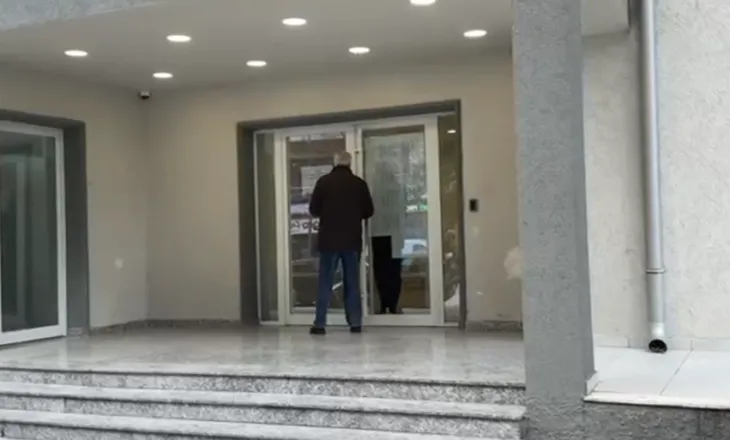 Kadastra e Vlorës, urdhër për përgatitjen e dosjeve të pronave dhe dërgimin drejt Tiranës