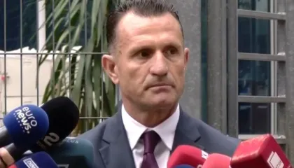 KAMIKAZET PO MBAJNE KOT ILIR METEN NE QELI