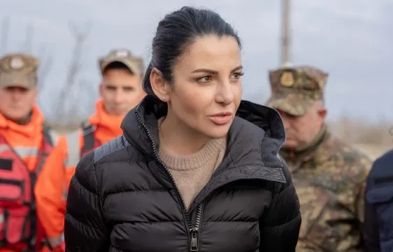 “Kamikazja” Belinda Balluku ultimatum kompanisë qipriote të firmosë kontratë deri në 7 shkurt, zbardhet loja e pisët…