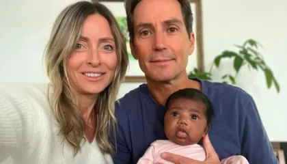 “Kanë implantuar embrionin e gabuar”, çifti padit kliniken e fertilitetit: Ne jemi kaukazianë, fëmija…