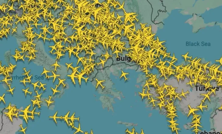 Kaos në aeroportet e Greqisë/ Mbyllet hapësira ajrore, ja arsyeja