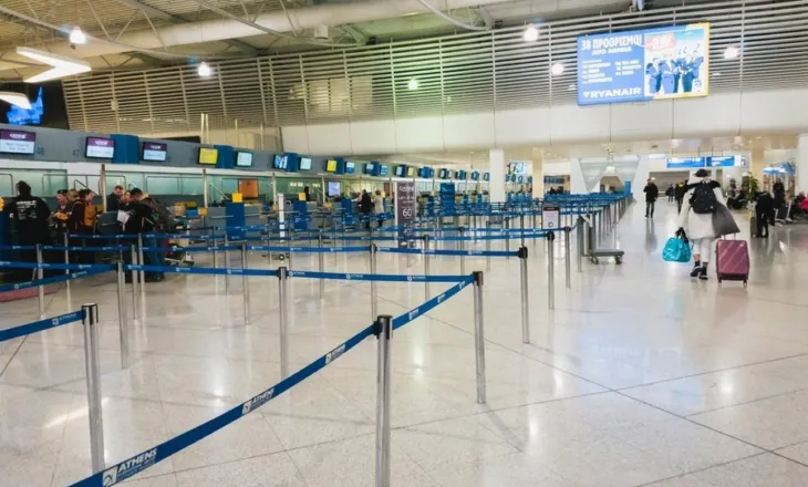 Kaos në Greqi, pezullohen të gjitha fluturimet